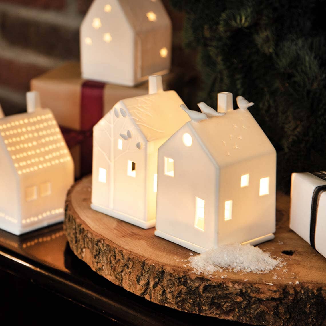 Rader Porcelain Village Bird & Tree House Set