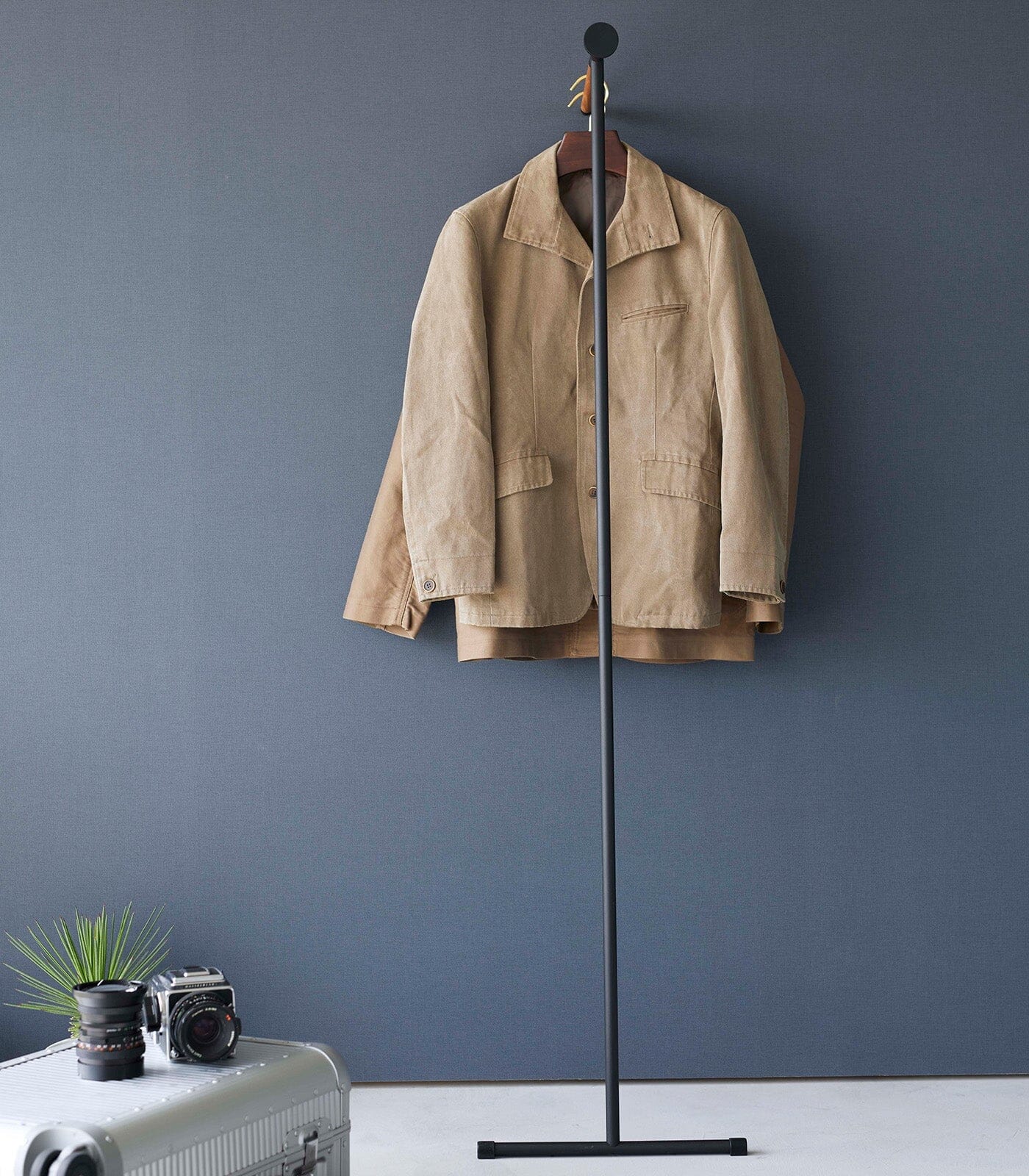 Yamazaki Steel & Wood Leaning Clothes Hanger