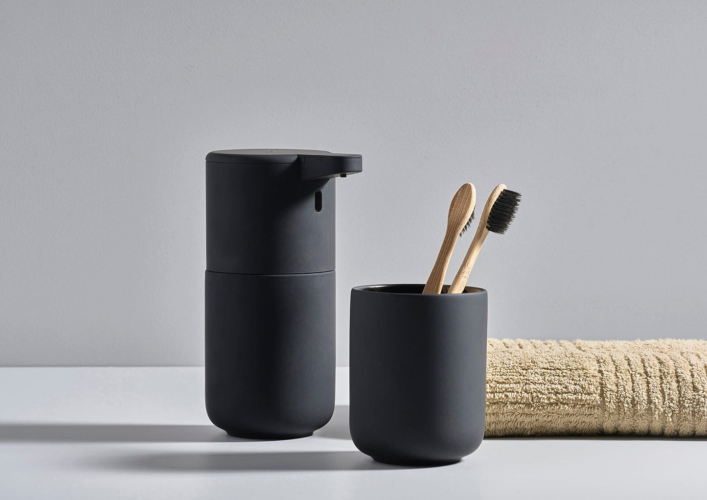 UME Toothbrush Mug