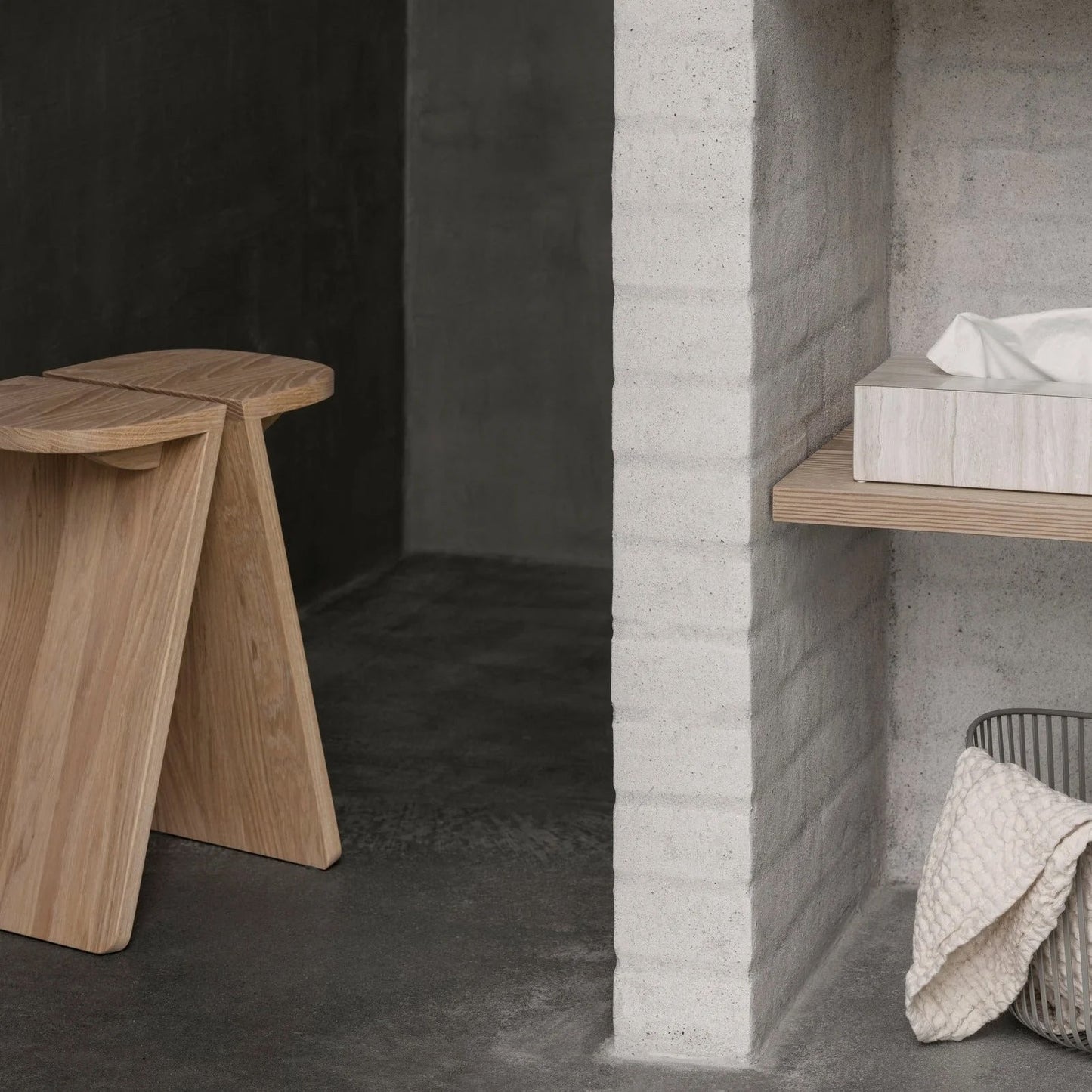 Blomus AVIO Oak Stool