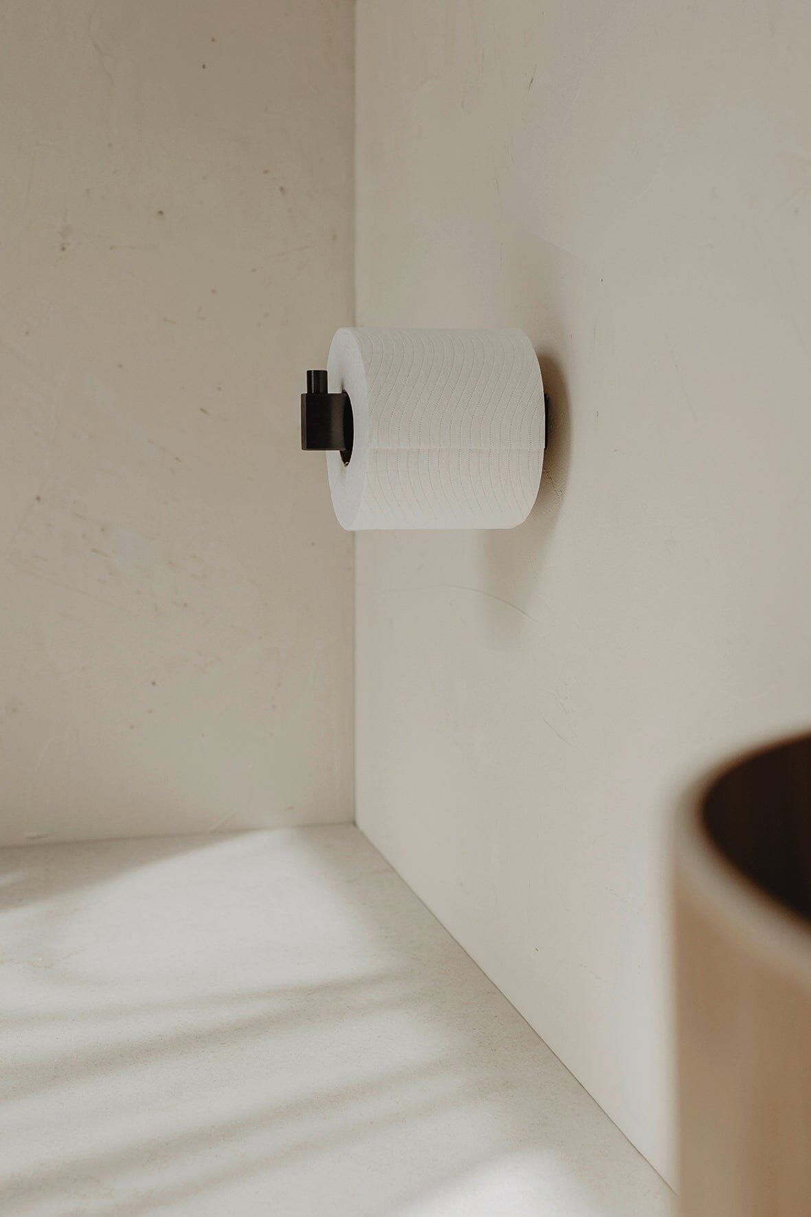 Zack Linea Spare Toilet Roll Holder in Anti-Fingerprint Graphite Finish
