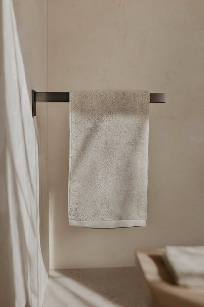 Zack Linea Towel Bar in Anti-Fingerprint Graphite Finish