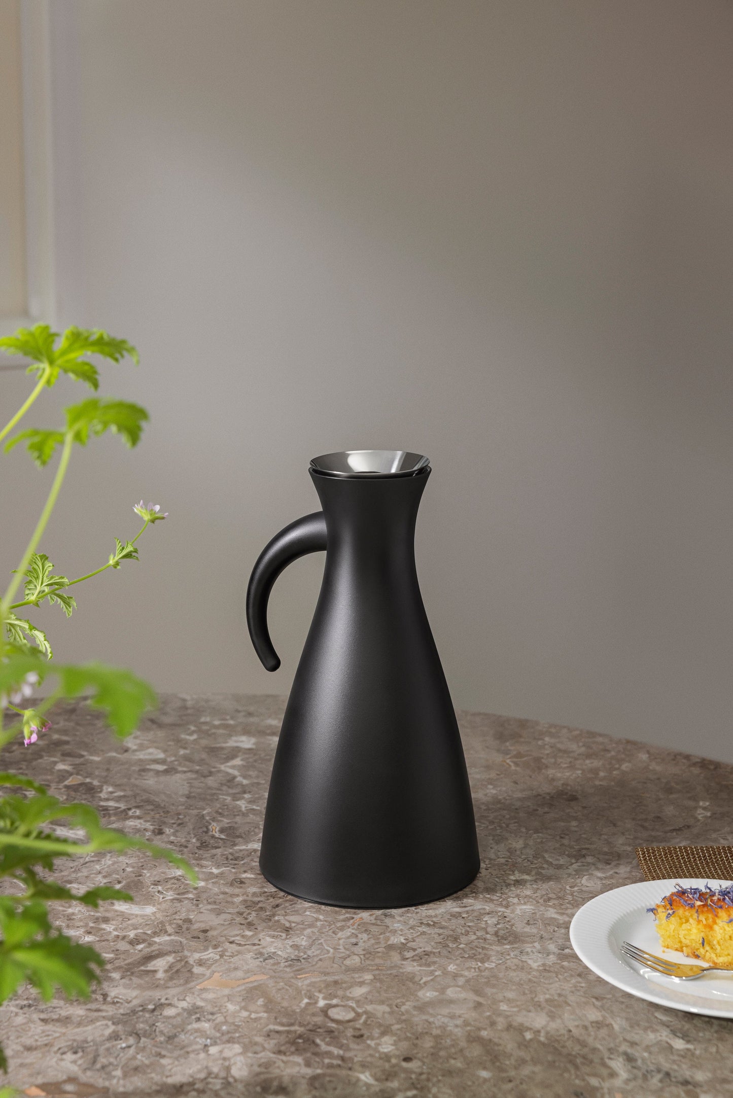 Eva Solo 32oz (1L) Vacuum Carafe