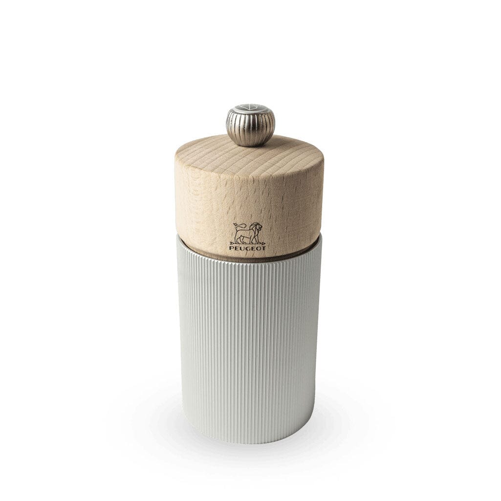 Line Salt & Pepper Mills in Aluminum & Beechwood